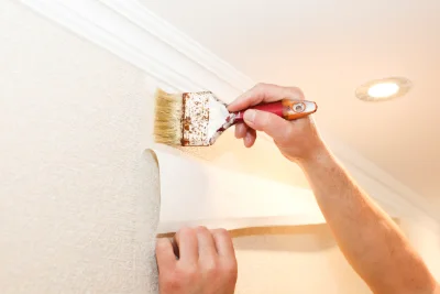 Pose de papier peint à Tromarey — revêtements muraux et toiles de verre